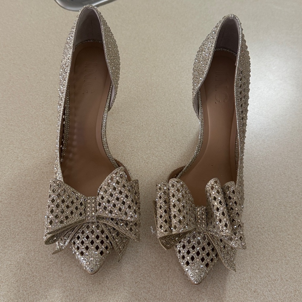 INC International Concepts Gold Heels with Bow